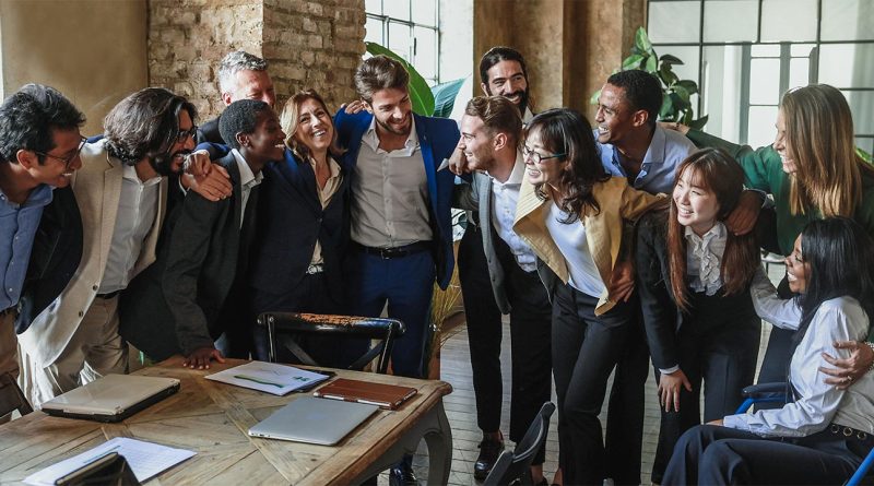 Business leaders reviewing workforce analytics and hiring data in a modern US office setting in 2026